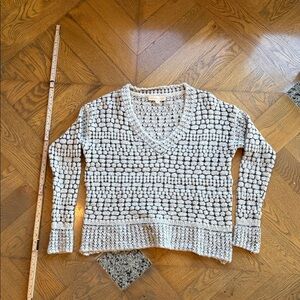 Lovestitch Textured Gray V-Neck Sweater